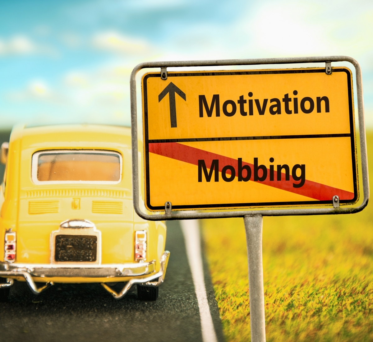 Street Sign Motivation versus Mobbing